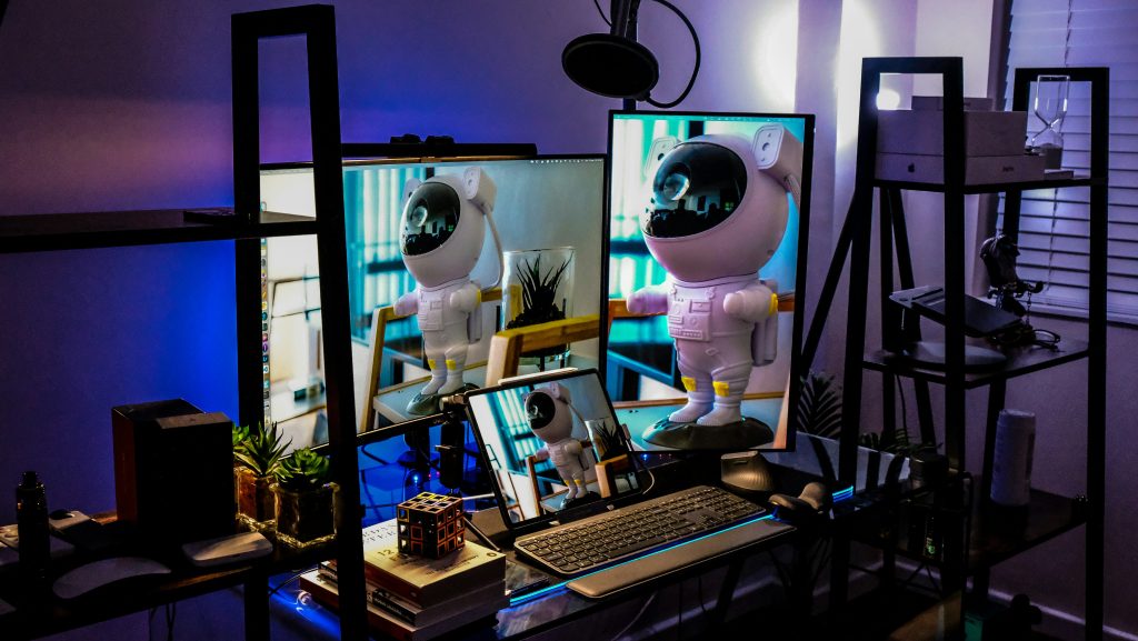 Comparing R Programming Language and Python