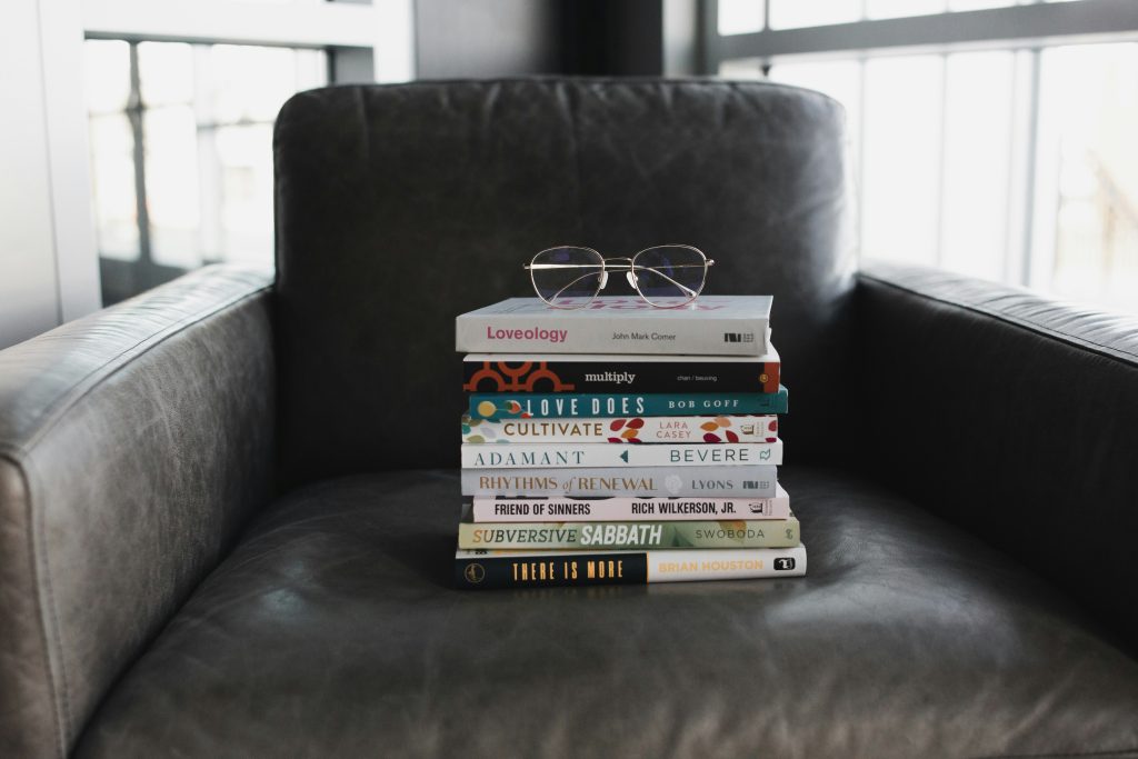 Python Programming and SQL: 5 books in 1 - The #1 Coding Course from Beginner to Advanced. Learn it Well  Fast (Computer Programming)