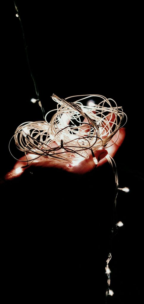 How to Find Reverse a String in Python ? #shorts