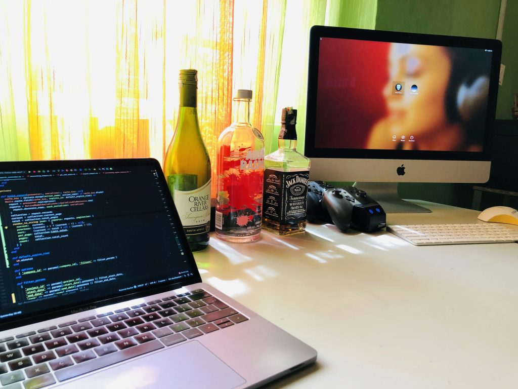Implementing Dynamic Programming with Python Techniques